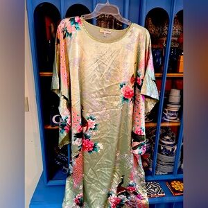 Kimono Silk Nightgown Vintage Golden Dragon